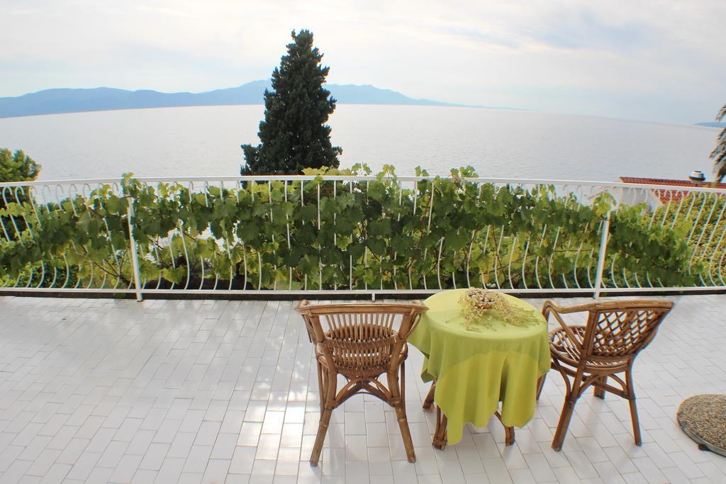 Apartments Mimoza Brist Ngoại thất bức ảnh